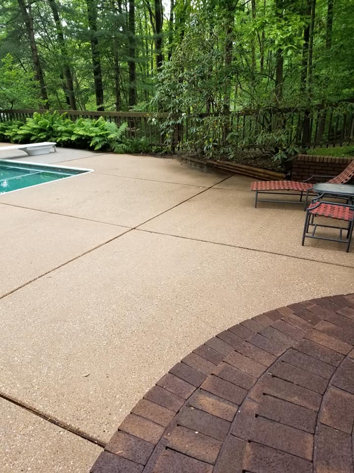 Pool concrete deck cleaning after